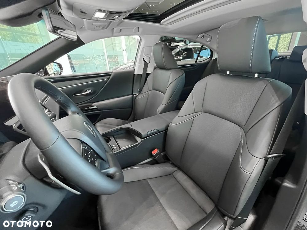 Lexus ES 300h Business Edition - 7