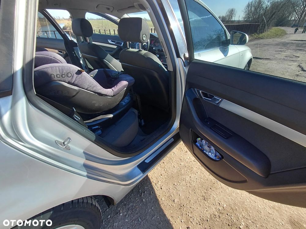 Audi A6 Avant 2.4 quattro - 19