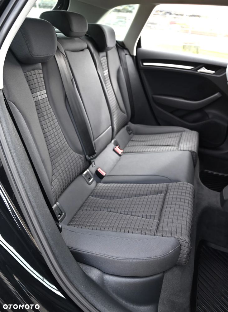 Audi A3 Sportback - 37