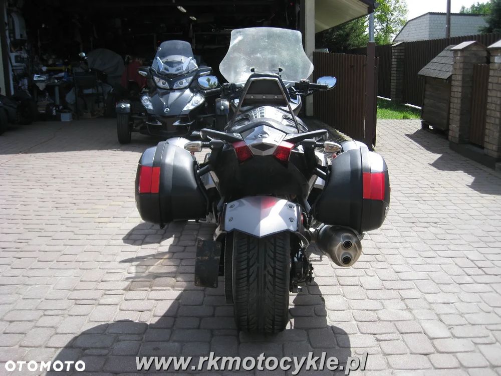 Can-Am Spyder - 23