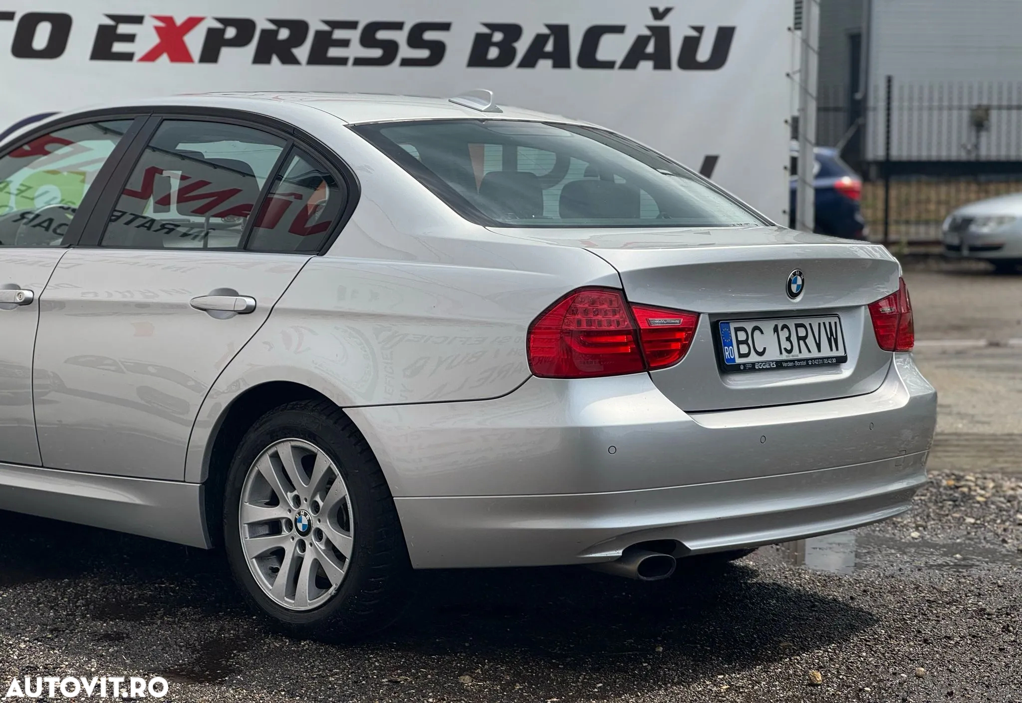 BMW Seria 3 - 16