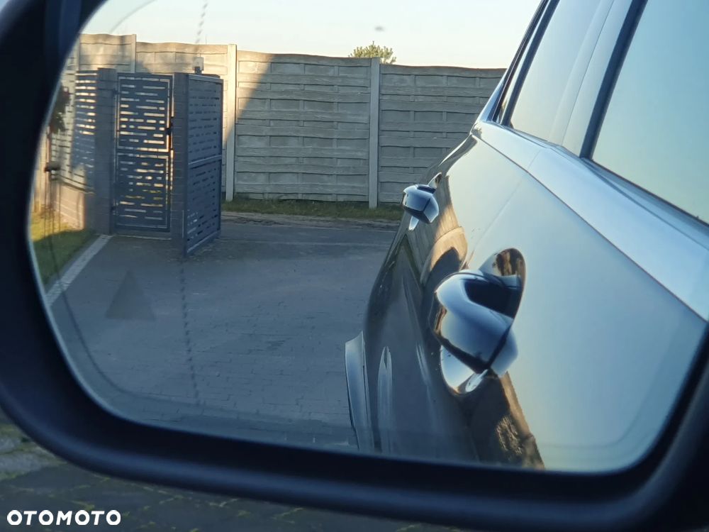 Mercedes-Benz GLC 220 d 4Matic 9G-TRONIC AMG Line Plus - 17