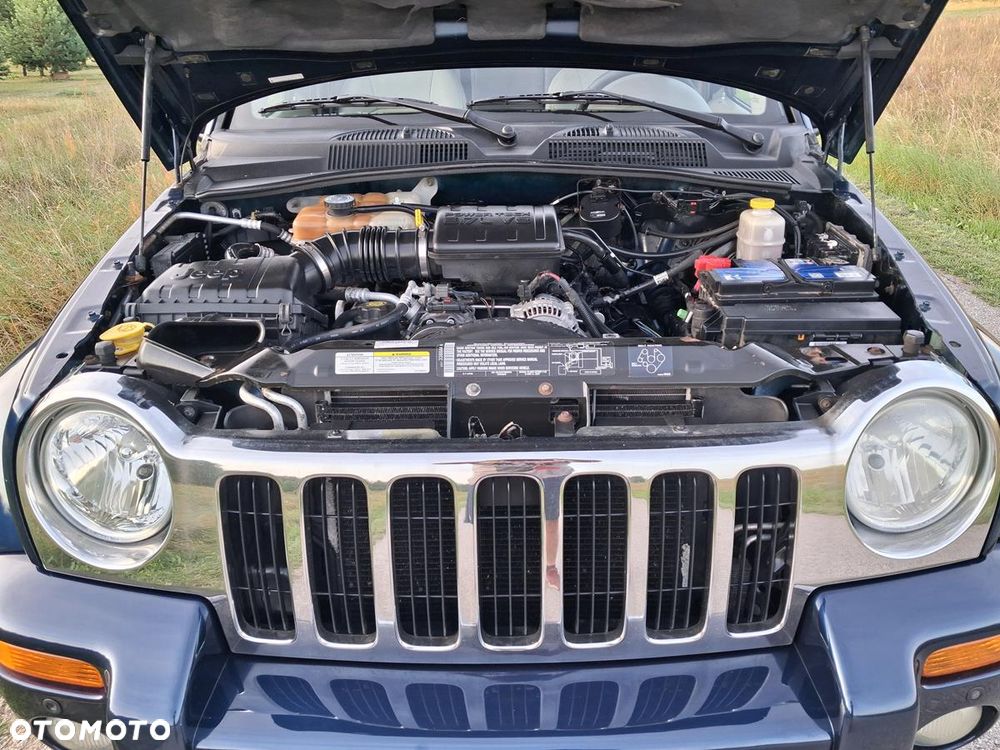 Jeep Cherokee - 18
