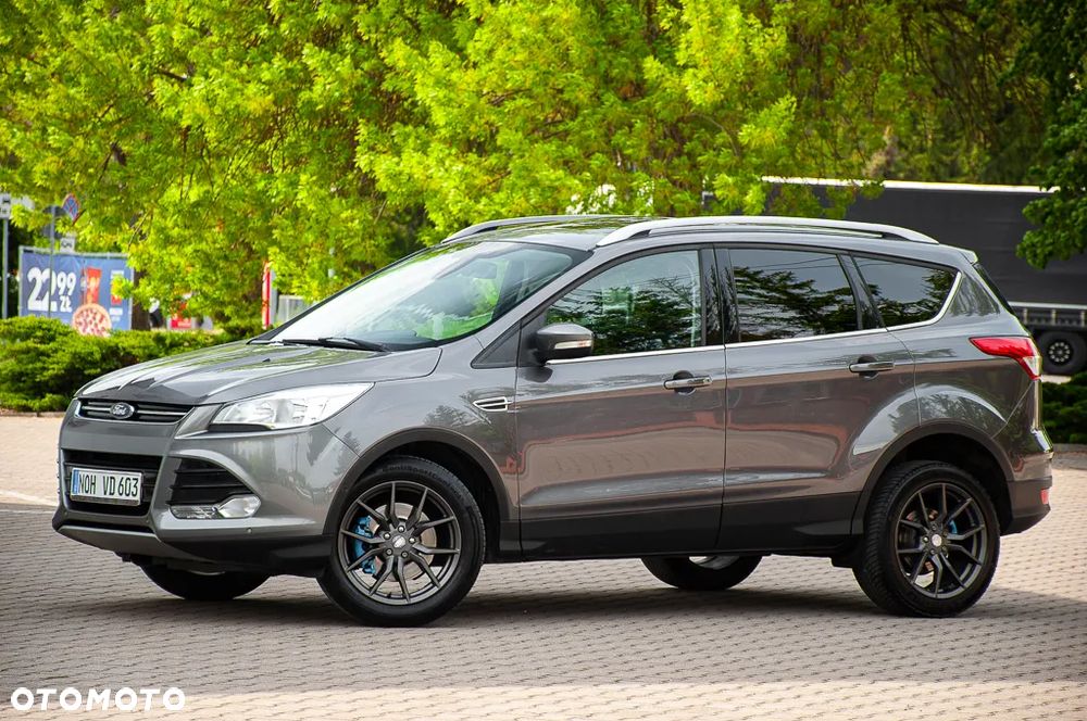 Ford Kuga 2.0 TDCi 2x4 Titanium - 6