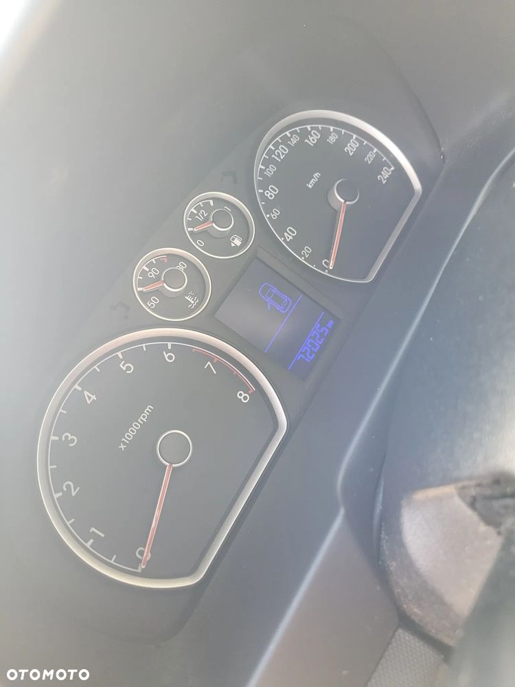 Hyundai i30 1.4 Base + - 10