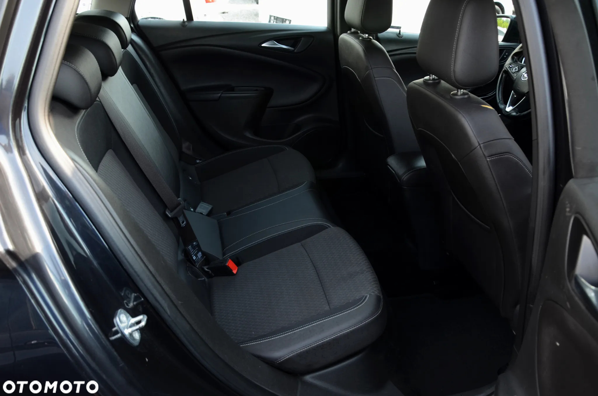 Opel Astra 1.4 Turbo Active - 9
