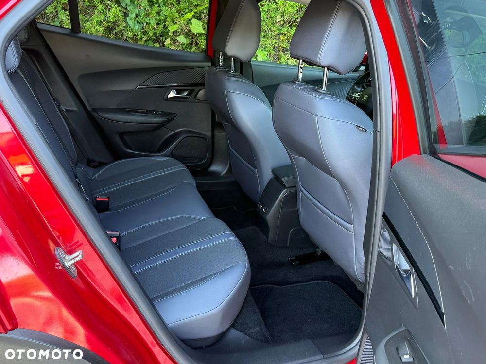 Peugeot 2008 - 13