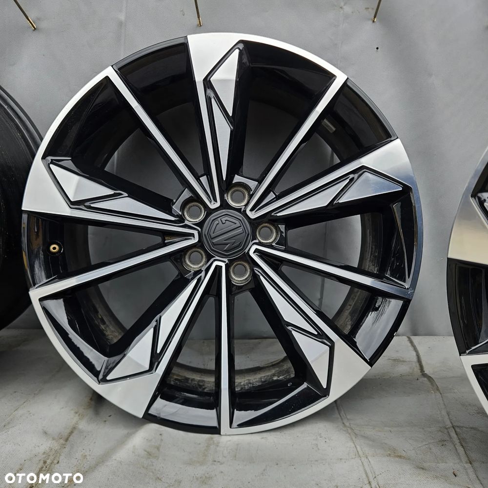 FELGI ALUMINIOWE 19 MG HS VW GOLF PASSAT TIGUAN TOURAN ARTEON SKODA OCTAVIA SUPERB KODIAQ KAROQ SEAT LEON ATECA TARRACO AUDI A3 TT Q2 Q3 19X7J 5x112 ET38 - 6