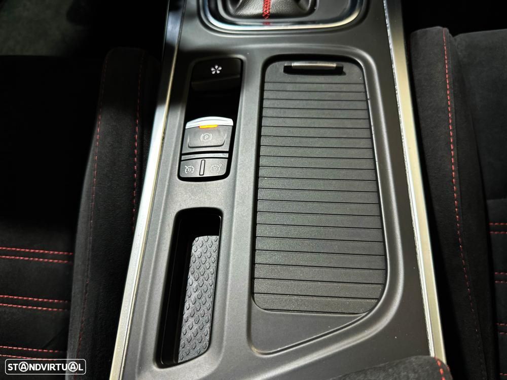 Renault Mégane 1.8 TCe R.S. EDC J19 - 38