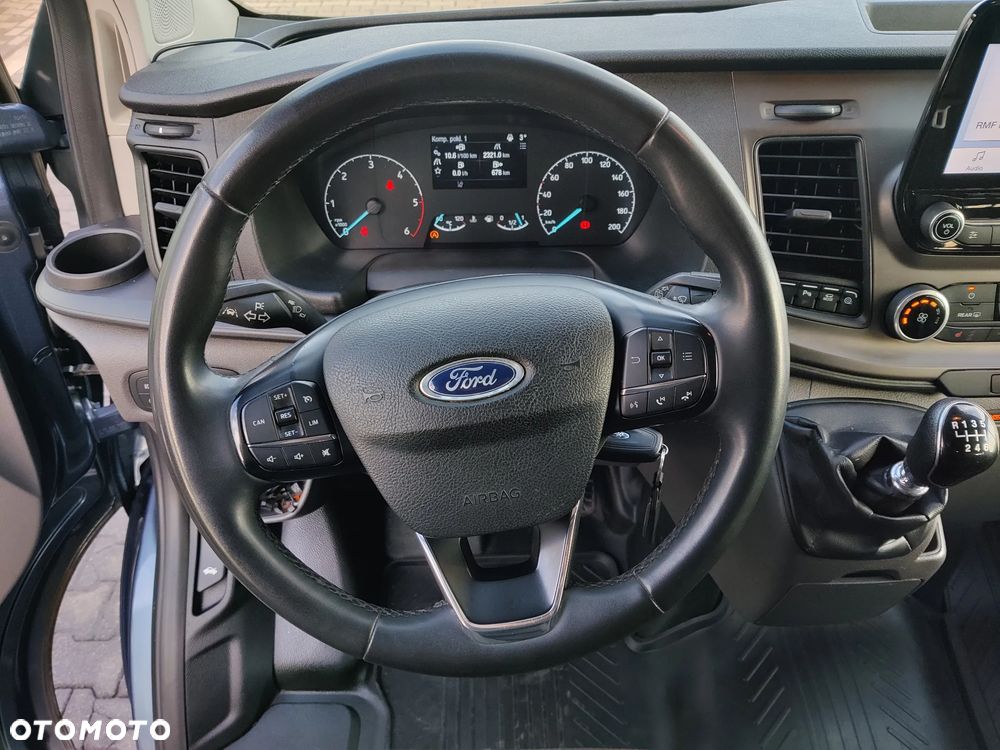 Ford Transit Custom 300 L2H1 Limited (bryg.) - 11