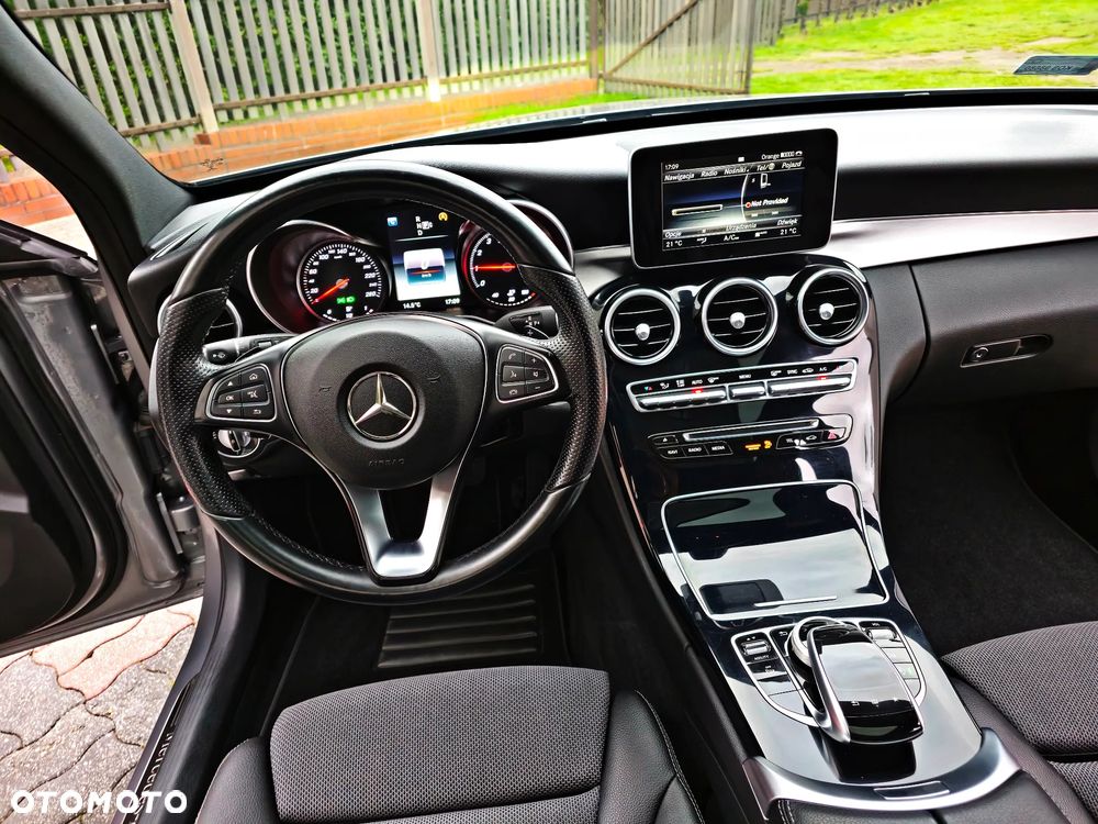 Mercedes-Benz Klasa C 180 T Kompressor Automatik BlueEFFICIENCY Avantgarde - 34