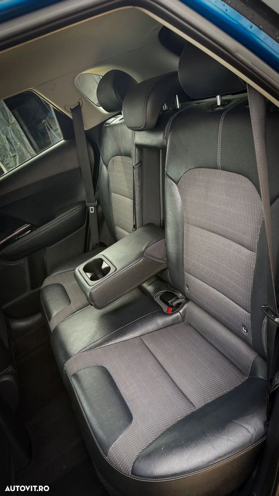 Kia Niro 1.6 GDI 2WD Aut. Vision - 8