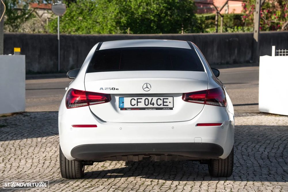 Mercedes-Benz A 250 Limousine e 8G-DCT Style - 12
