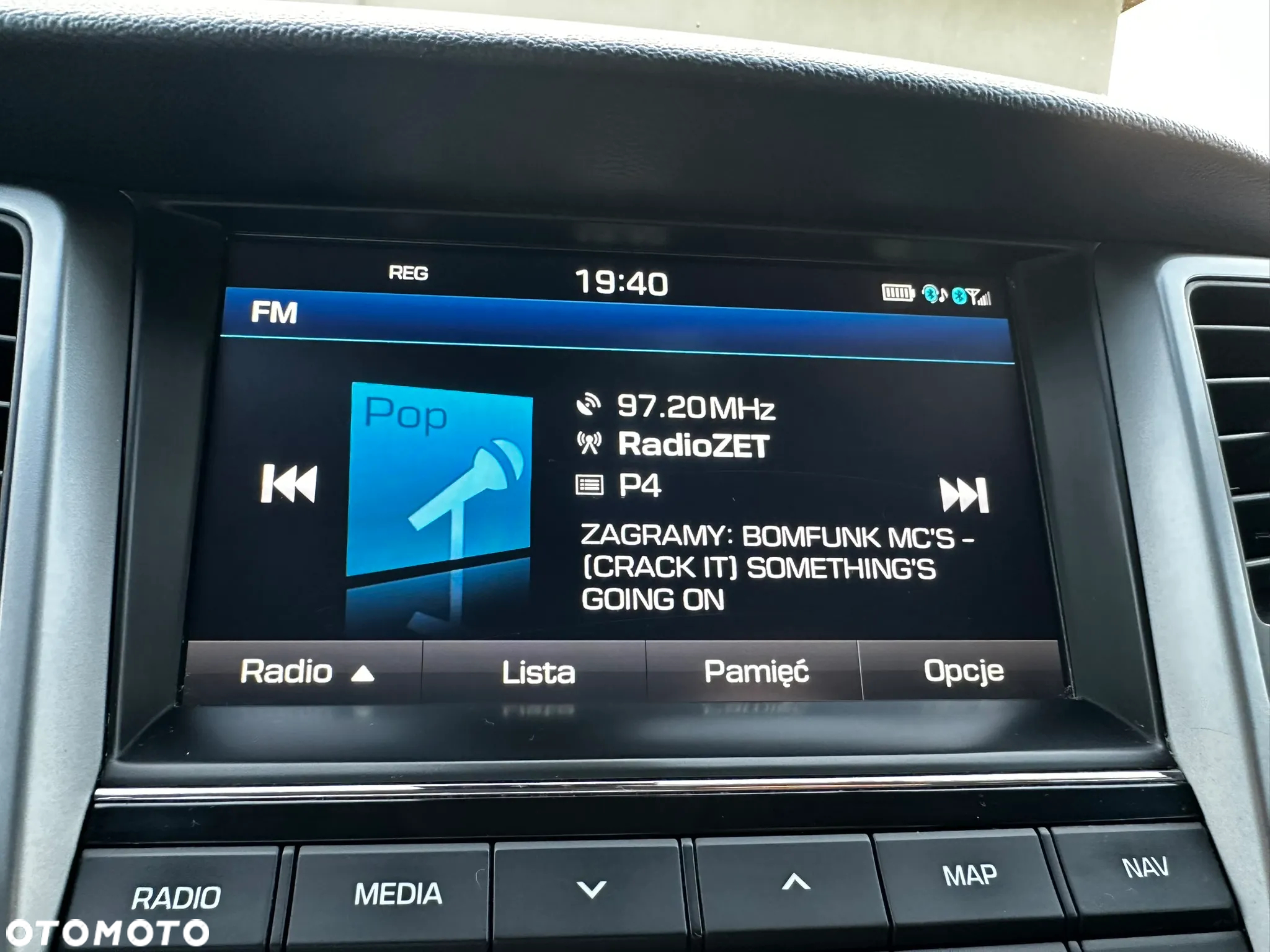 Hyundai Tucson 2.0 CRDI BlueDrive Style 2WD - 27
