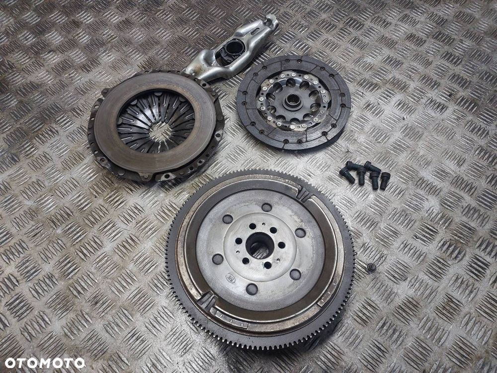 KOŁO DWUMASOWE + TARCZA + DOCISK + ŁOŻYSKO AUDI A4 B6 1.8 T 058105266H - 9