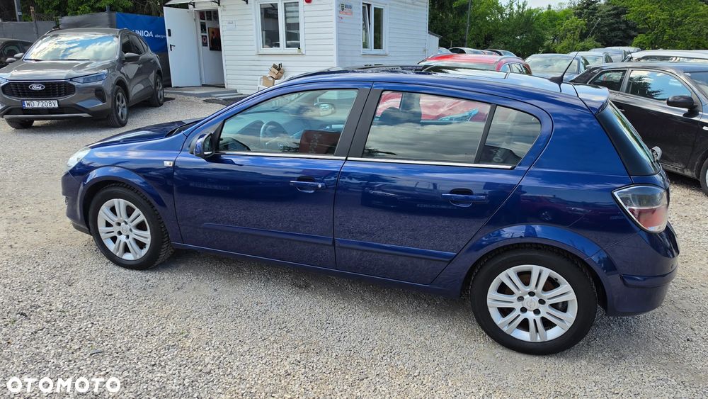 Opel Astra 1.6 T Cosmo - 31