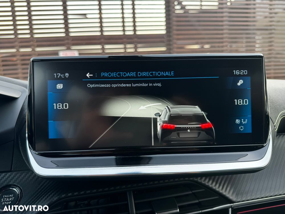 Peugeot 2008 PureTech 130 EAT8 GT - 29