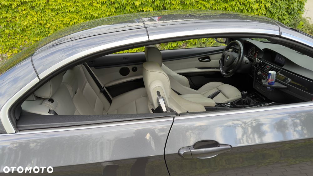 BMW Seria 3 330i - 18