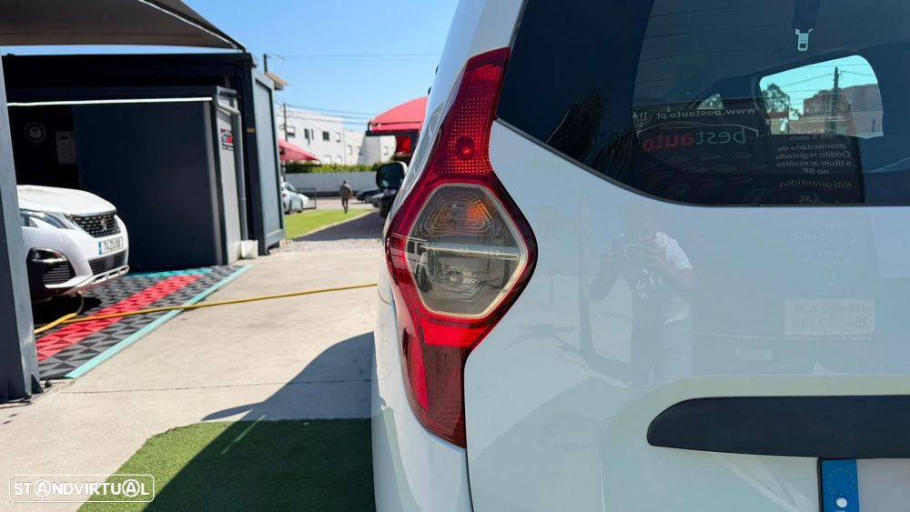 Dacia Lodgy 1.6 MPI Confort 7L Bi-Fuel - 11