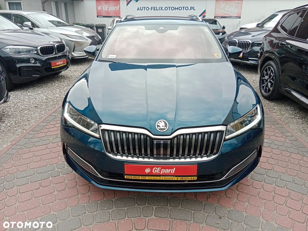 Skoda Superb 2.0 TDI SCR Style DSG - 2