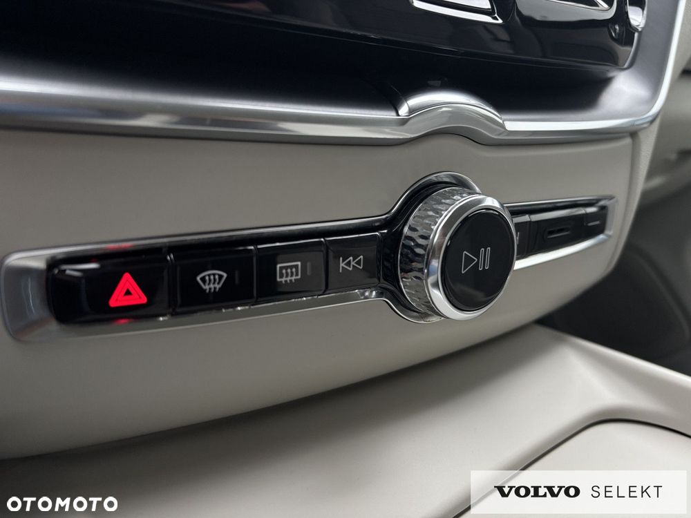 Volvo XC 60 - 18