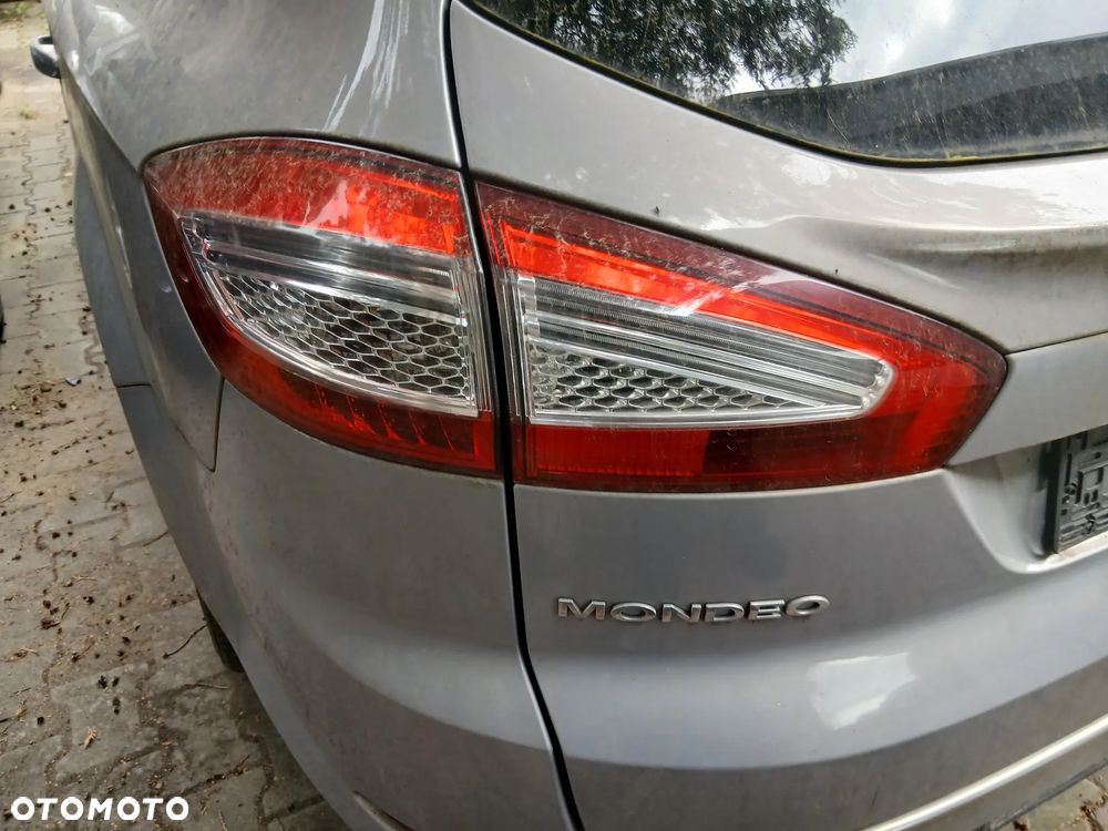 Lampa Led Tylna Karoseryjna Lewa/Prawa Ford Mondeo MK4 Lift Kombi - 1