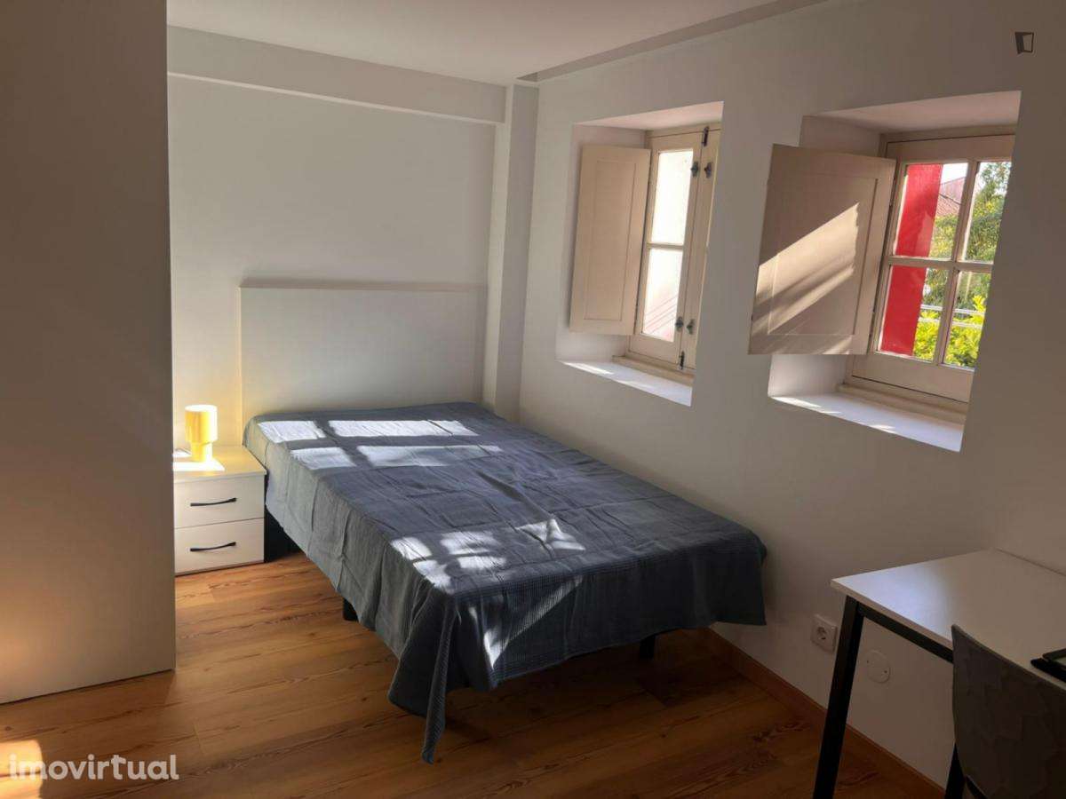 Estúdio - localizado em Baixa Coimbra - Grande imagem: 4/33