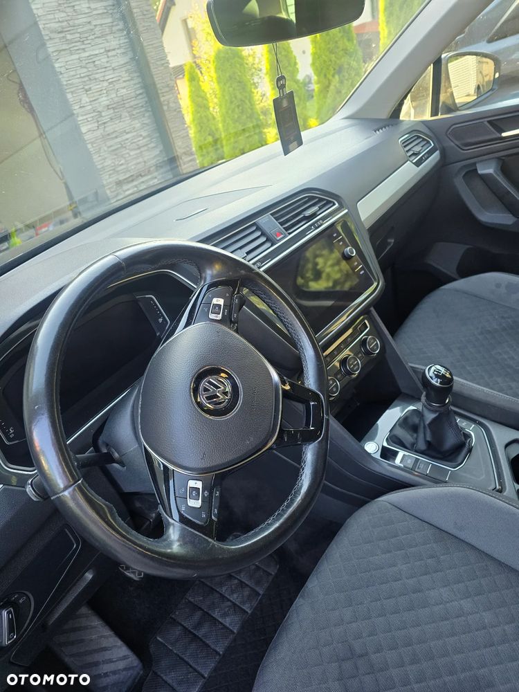 Volkswagen Tiguan 2.0 TDI BMT SCR Comfortline - 9