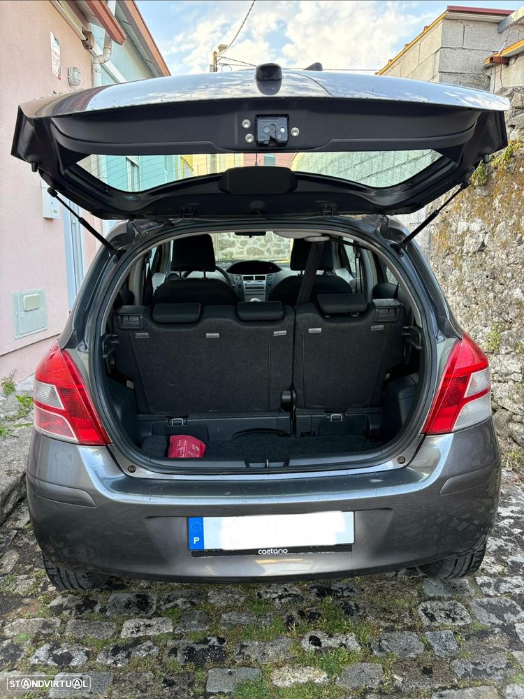 Toyota Yaris 1.0 VVT-i AC Manual - 10