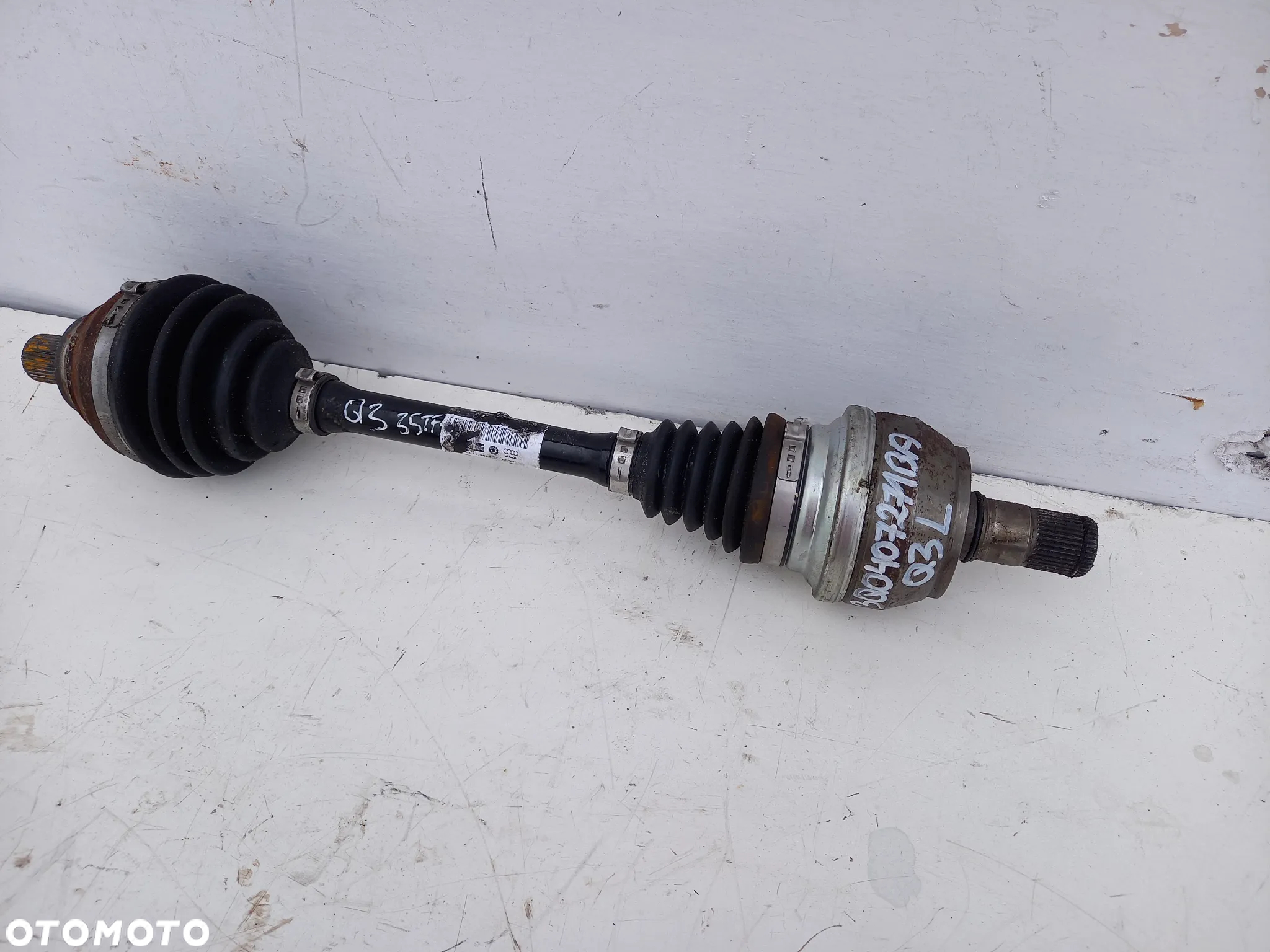 Półoś lewa Audi Q3 VW Seat Skoda 3Q0407271BA - 2