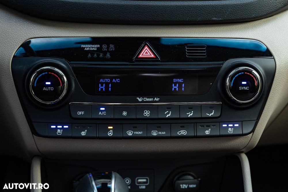 Hyundai Tucson 2.0 CRDI 4WD Automatik Premium - 17