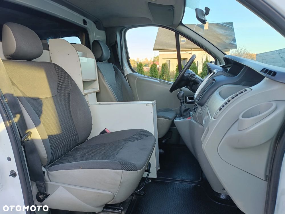 Opel Vivaro - 13