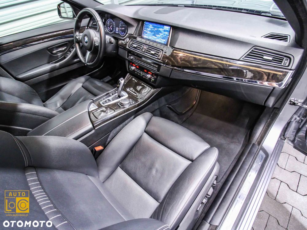 BMW Seria 5 528i xDrive Luxury Line - 9