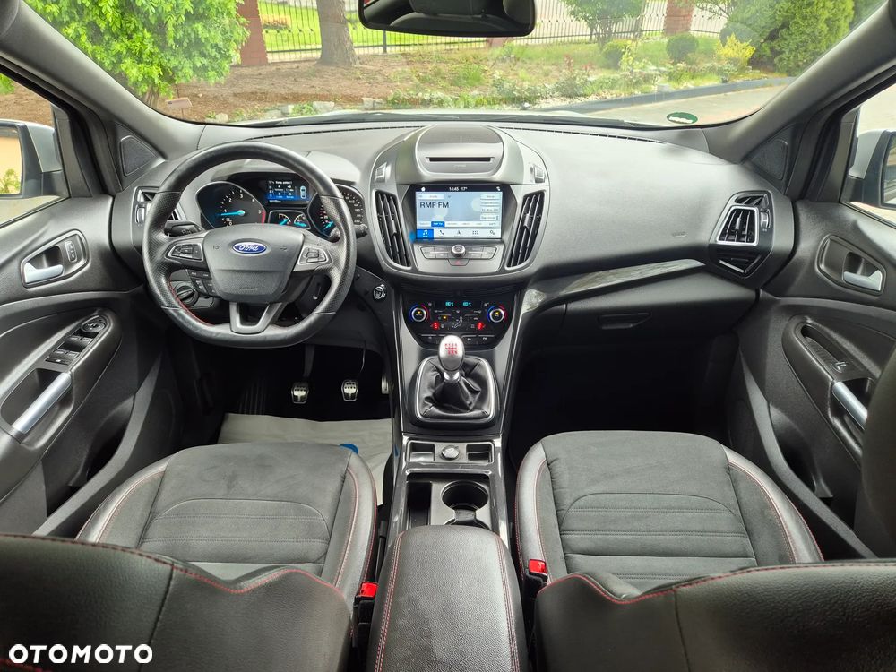 Ford Kuga 2.0 TDCi 4x4 ST-Line - 24