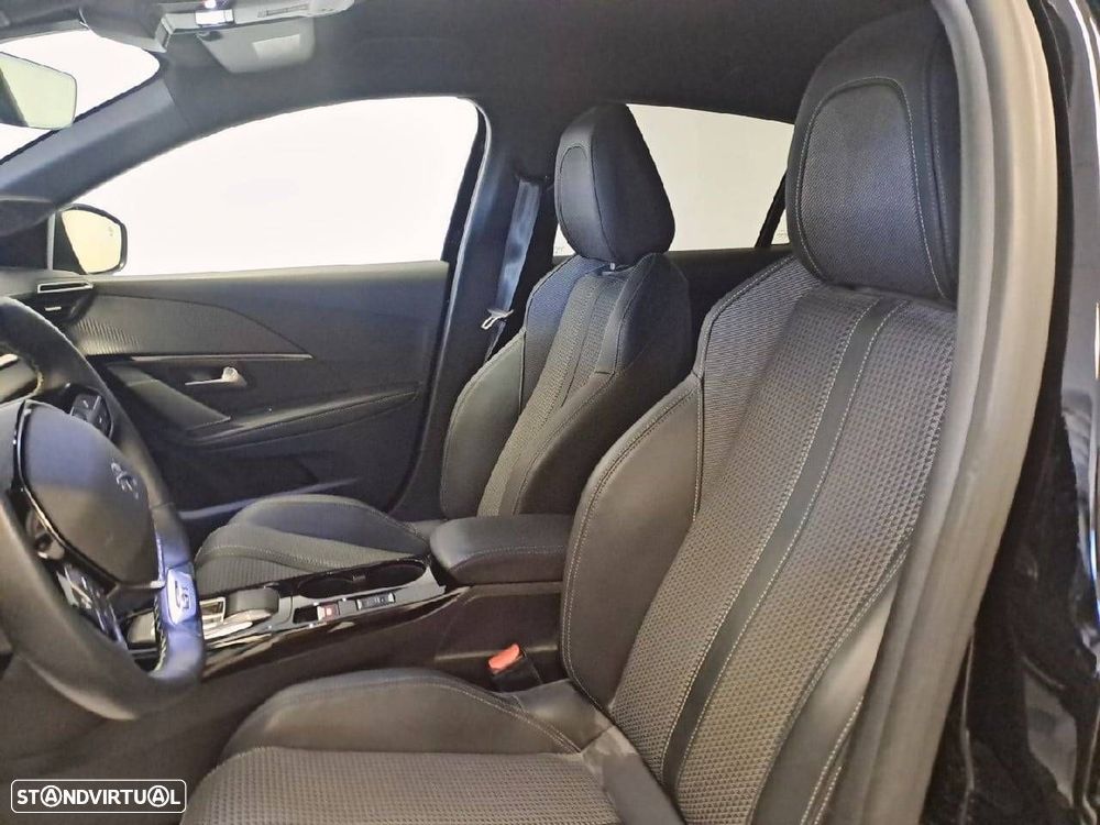 Peugeot e-208 50 kWh GT - 9