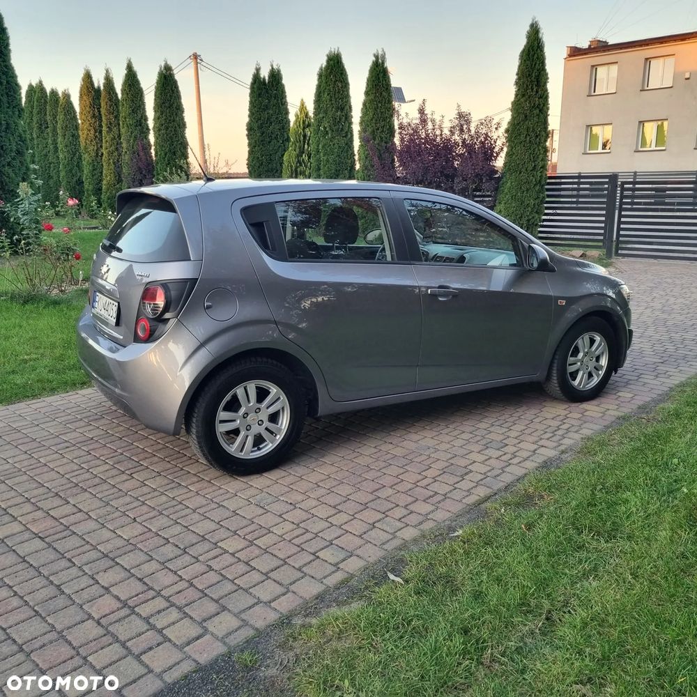 Chevrolet Aveo 1.4 16V LT - 19