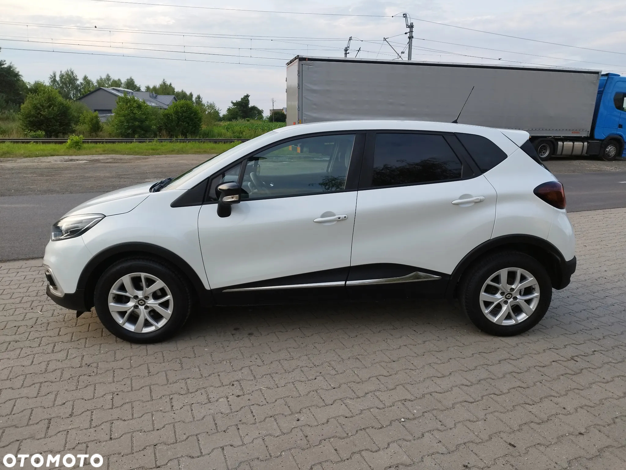 Renault Captur 0.9 Energy TCe Life EU6 - 23