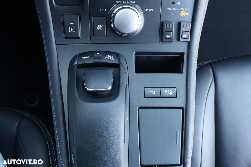 Lexus CT Standard - 23