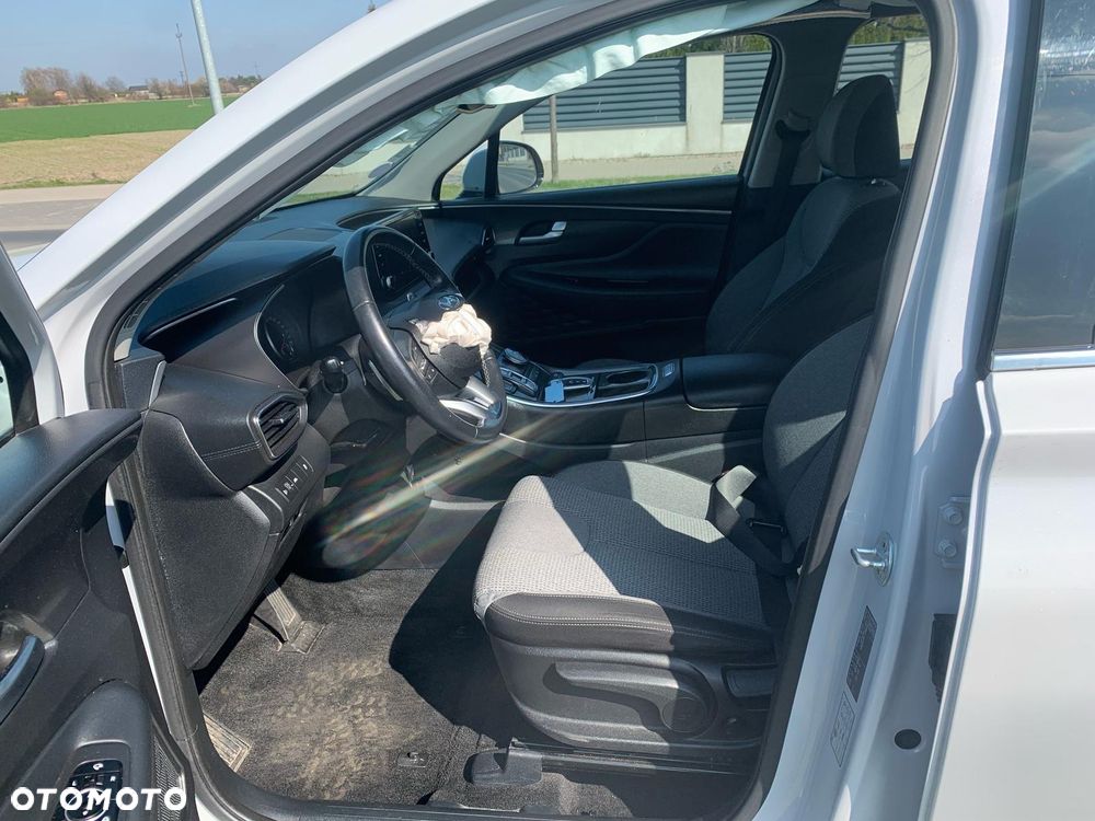 Hyundai Santa Fe ver-1-6-t--gdi-hev-executive - 28