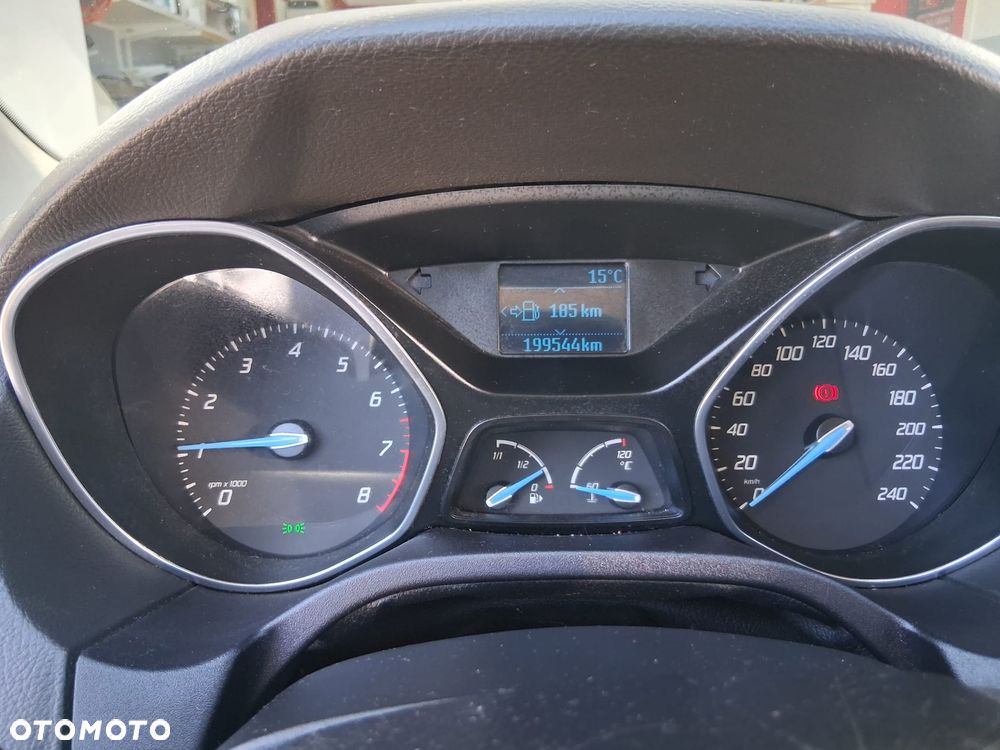 Ford Focus 1.6 Ambiente - 10
