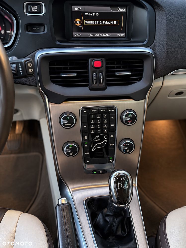 Volvo V40 D3 Summum - 27