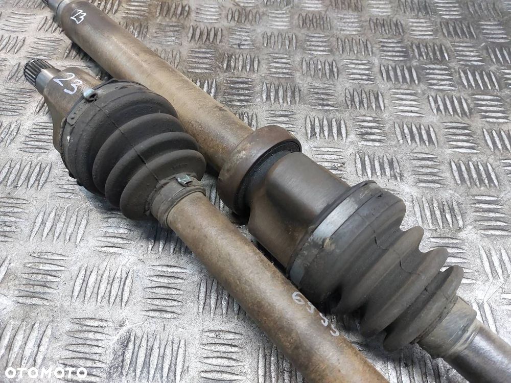PÓŁOŚ LEWY PRZÓD + PRAWY PRZÓD 5B FORD FOCUS MK2 1.6 16V - 3
