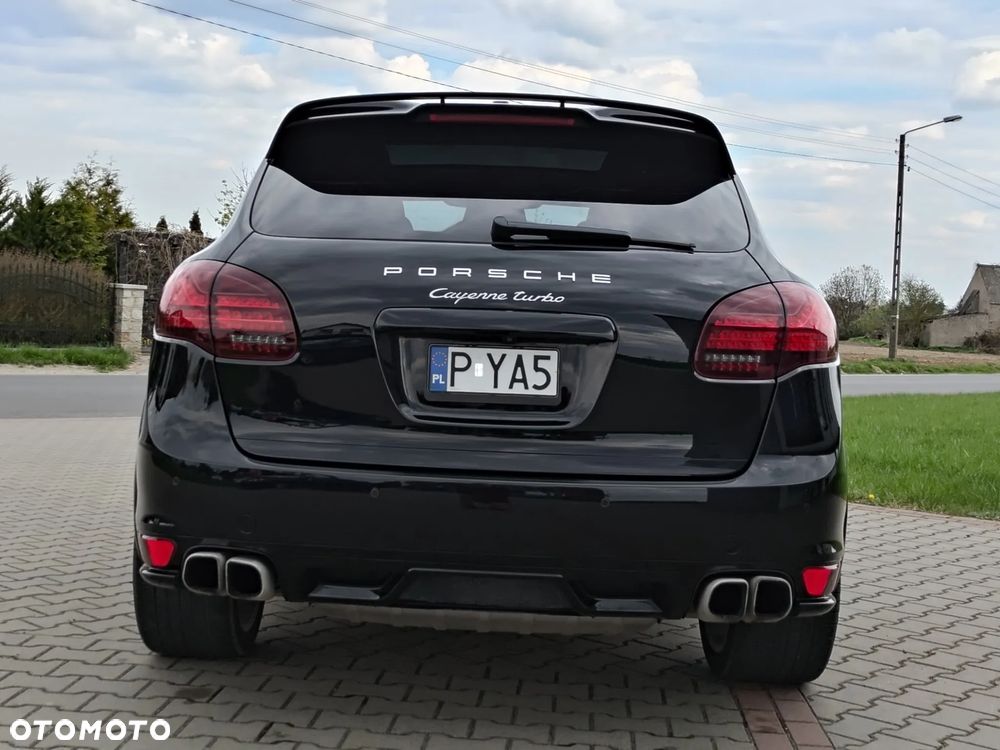 Porsche Cayenne Turbo Tiptronic S - 9