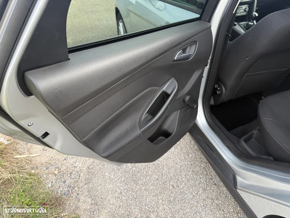 Ford Focus SW 1.5 EcoBlue S&S ACTIVE STYLE - 19