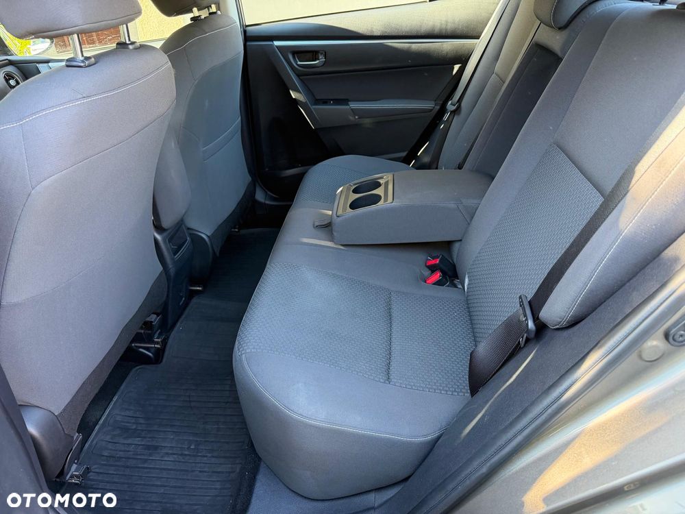 Toyota Corolla 1.6 Comfort - 6