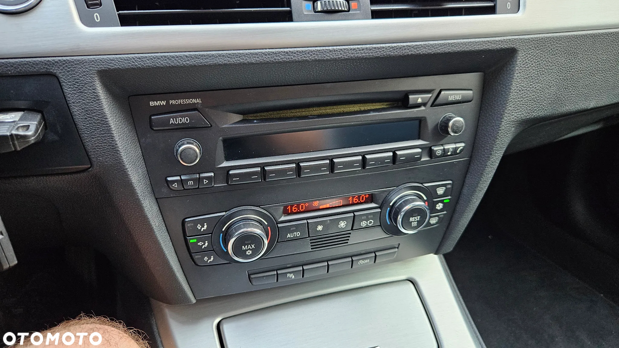 BMW Seria 3 320d Coupe - 27