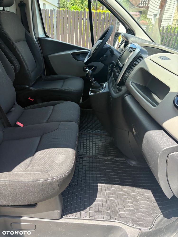 Renault Trafic - 15