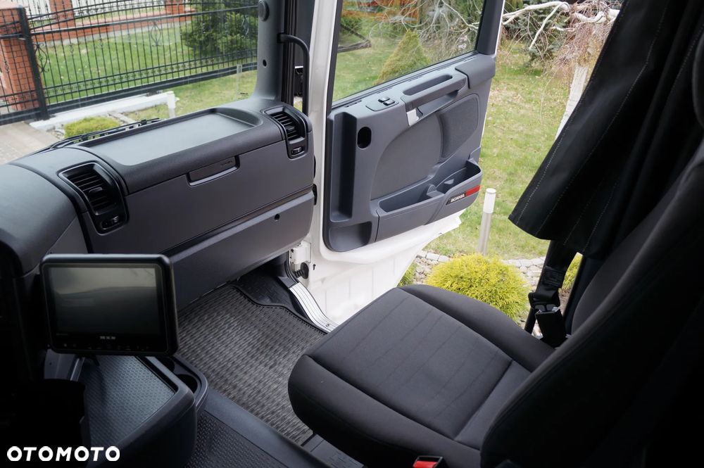 Scania G 450 6x2 CHŁODNIA KONTENER 8.45 m 21 PALET OŚ SKRĘTNA WINDA - 17