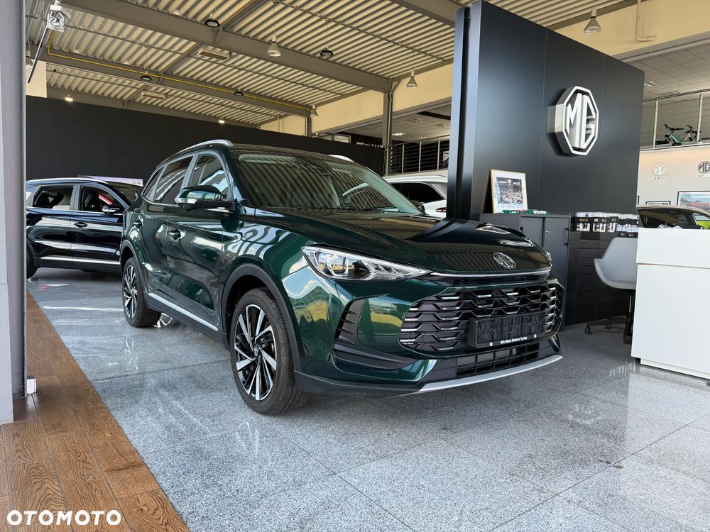 MG ZS Hybrid+ - 4