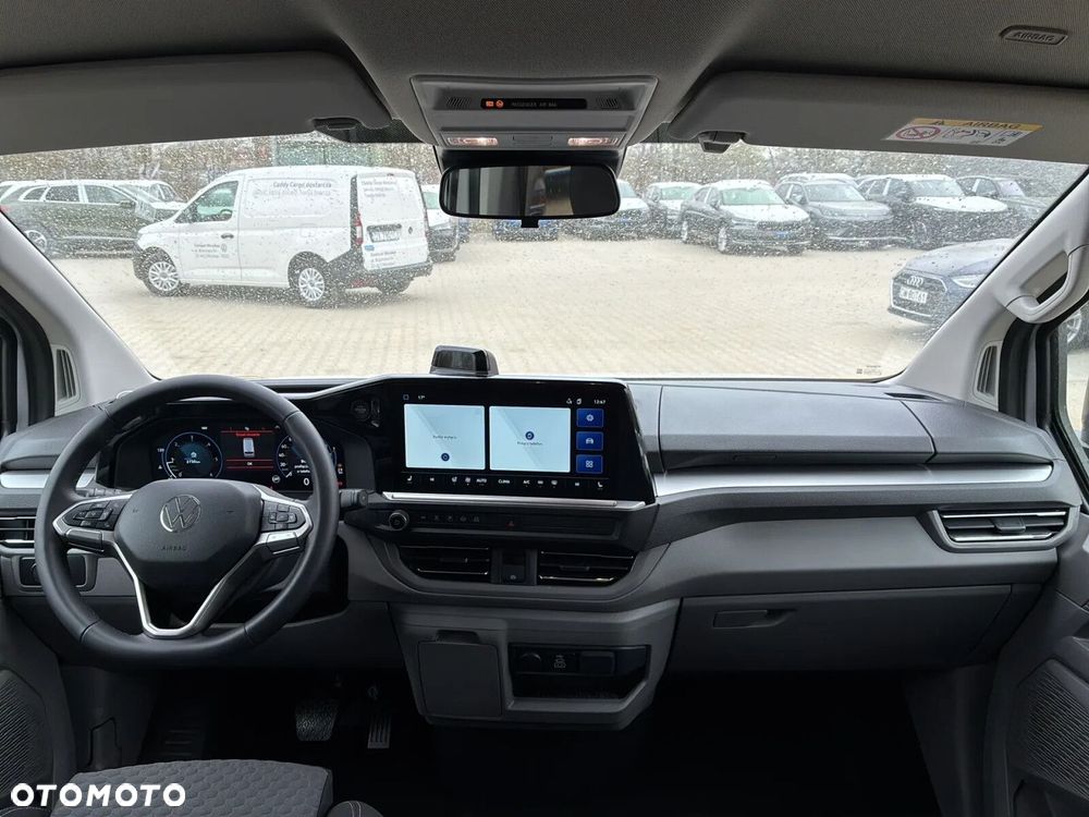 Volkswagen Caravelle - 11